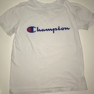 Woman medium champion T-shirt